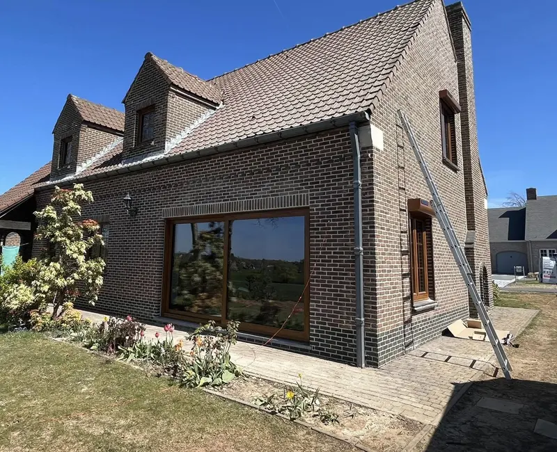 Pose de nouveaux châssis et volets