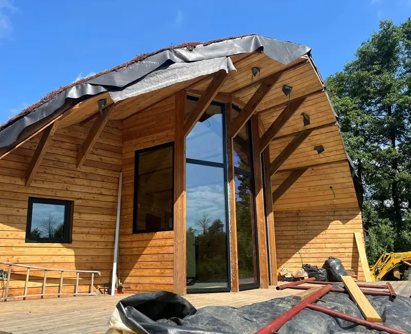 Nouveaux châssis sur maison en bois